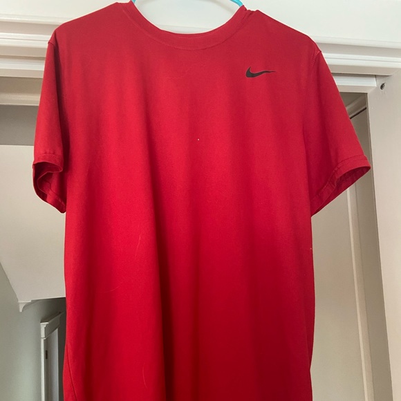 2 Nike Dri-Fit T-Shirts - Picture 1 of 2
